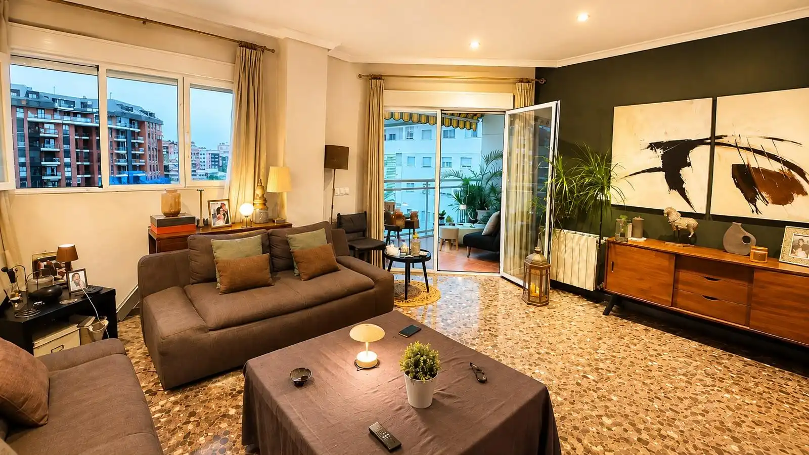 Living room of Flat for sale in Valencia  with Air Conditioner, Heating and Private garden