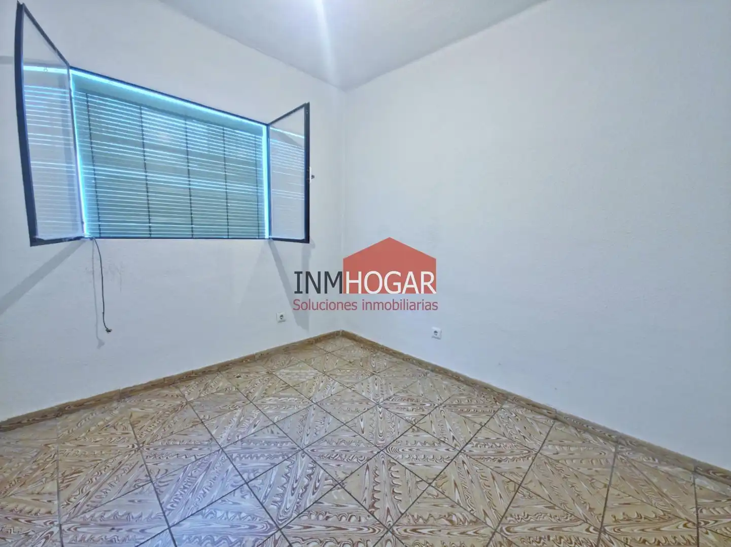 Wohnung zum Verkauf in Ávila mit Möbliert