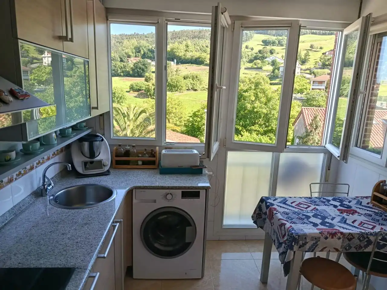 Küche von Wohnung zum Verkauf in Meruelo mit Heizung, Terrasse und Möbliert