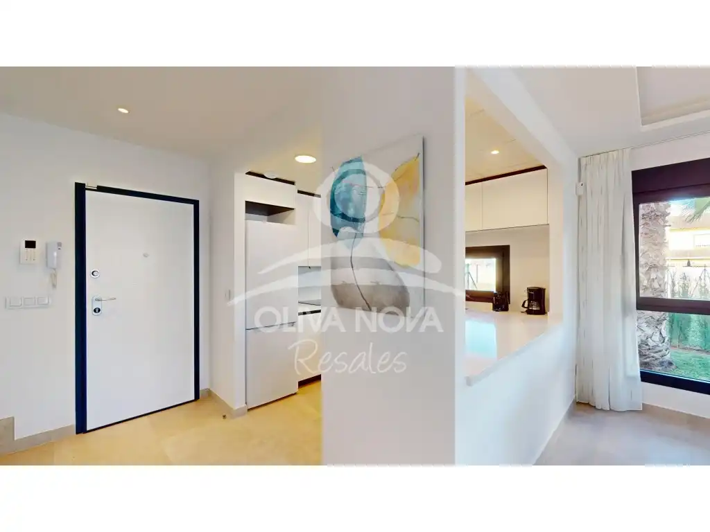 Detached homes for sale in Calle Degas, Oliva Nova