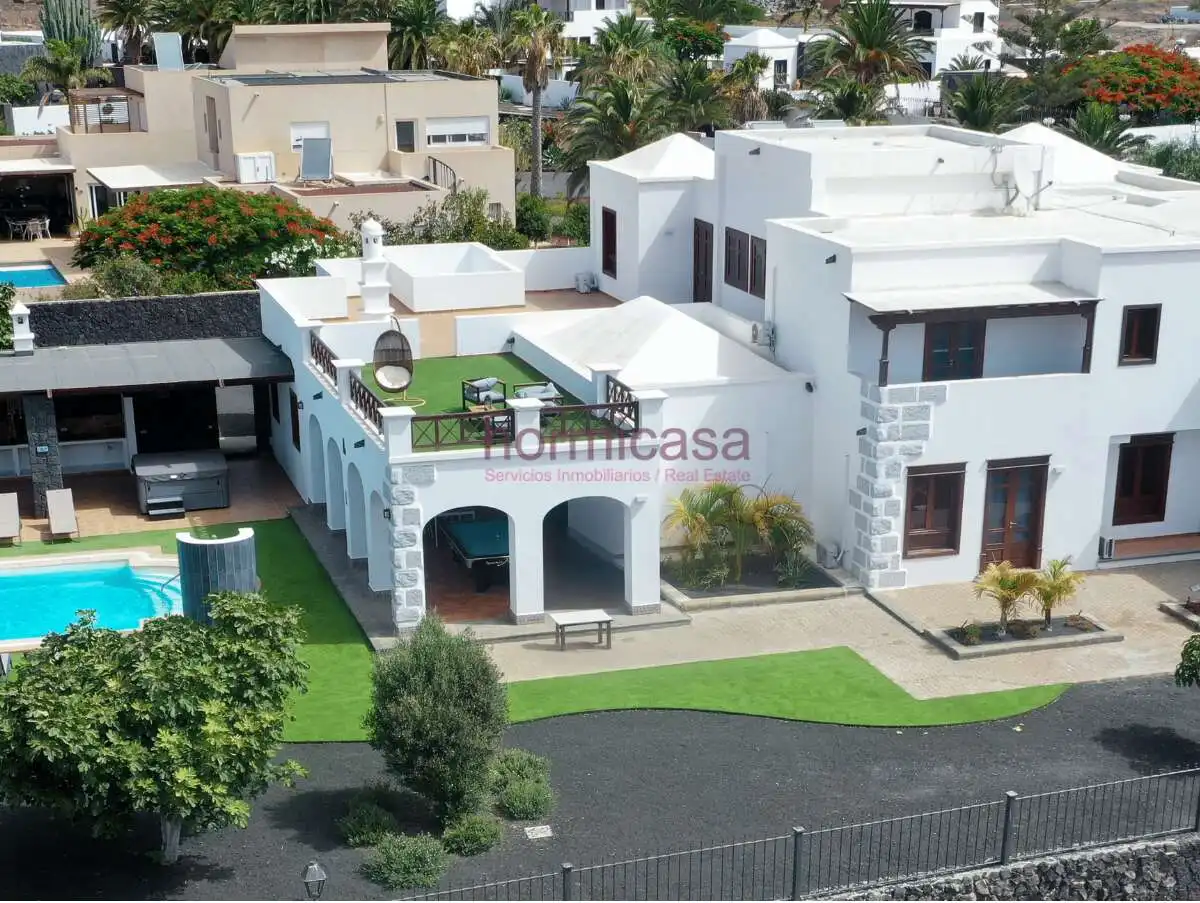 Detached house with terrace for sale in Costa Teguise, imagen 2