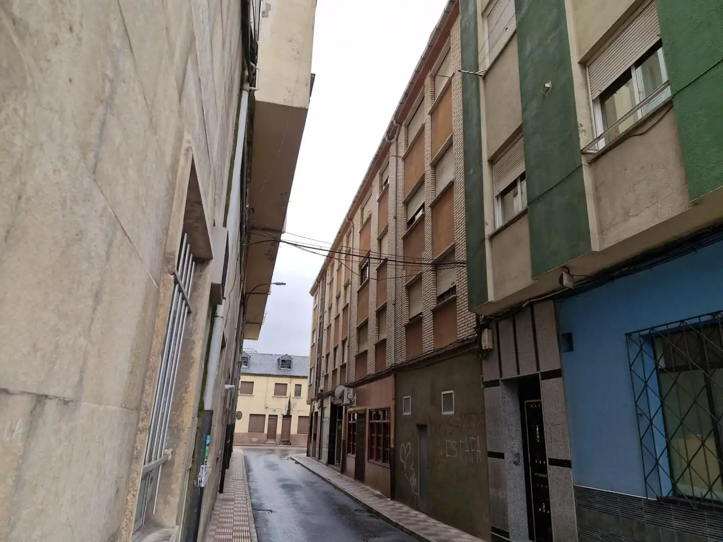 Außenansicht von Wohnung zum Verkauf in Bembibre mit Heizung und Abstellraum