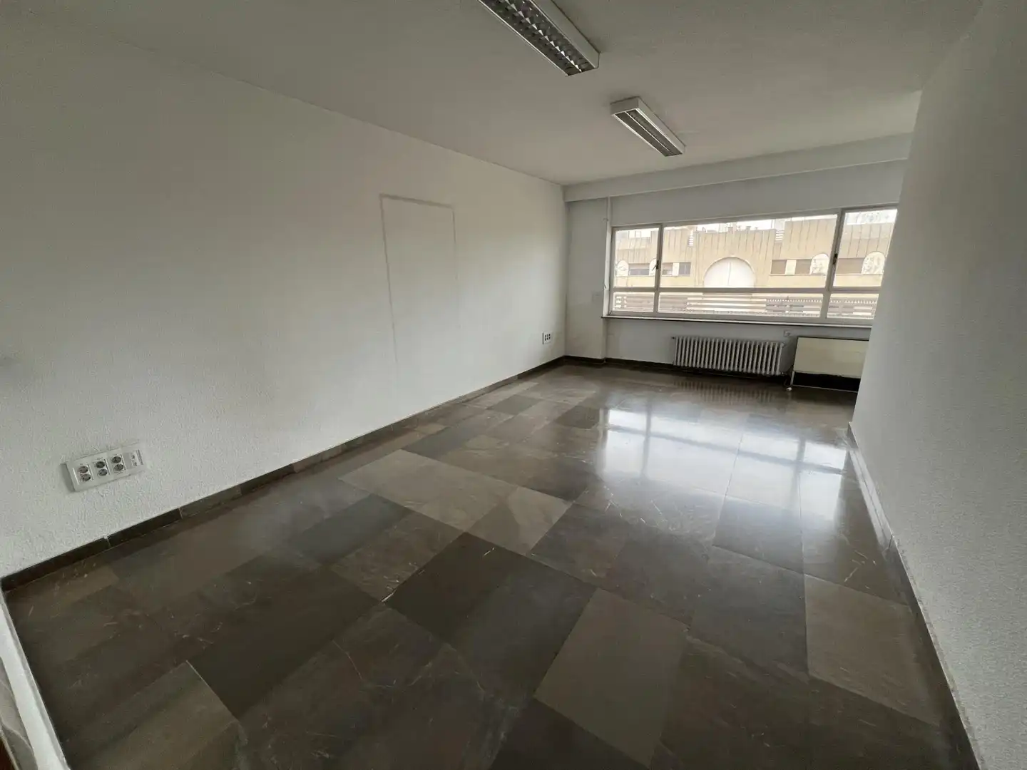 Wohnung zum Verkauf in Córdoba mit Klimaanlage und Terrasse