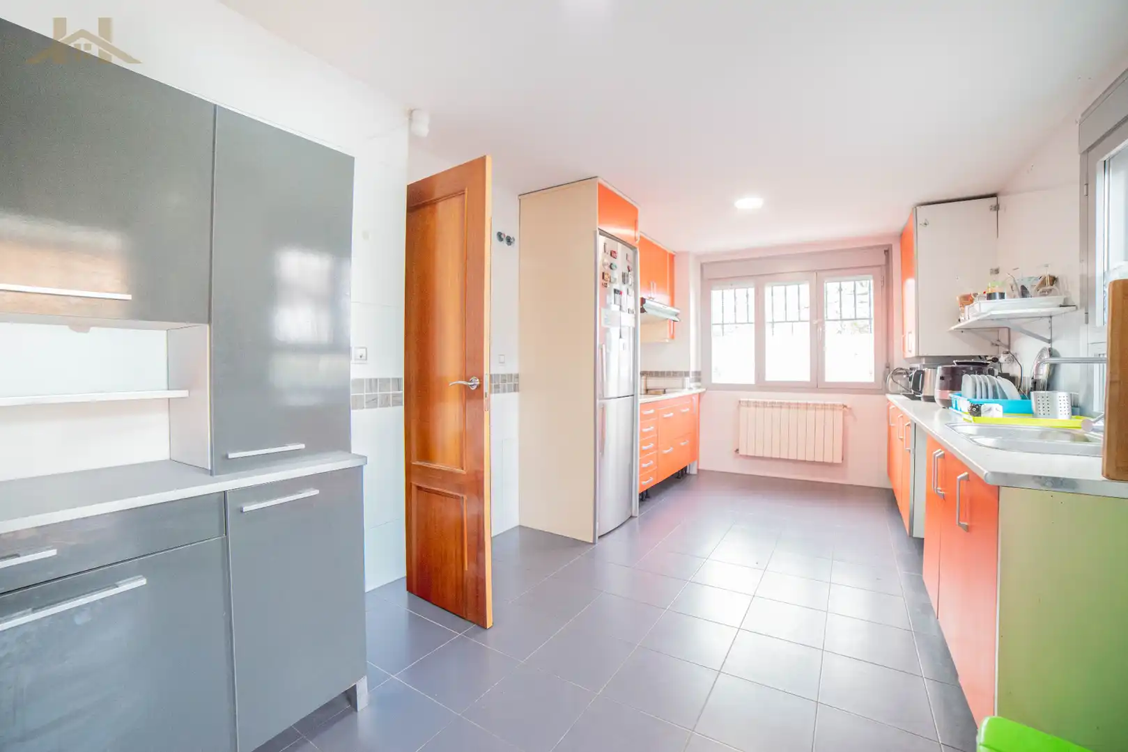 Cocina de Casa o chalet en venta en Arroyomolinos (Madrid) con Aire acondicionado, Calefacción y Jardín privado