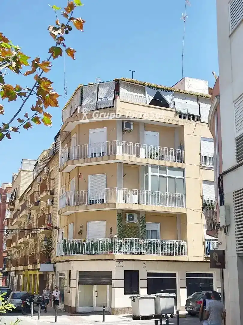 Vista exterior de Ático en venta en Elche / Elx con Terraza