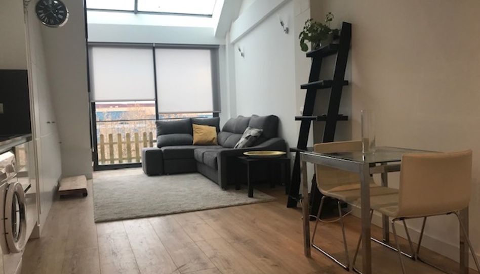 Loft de alquiler en Avenida de Los Montes de Oca, Polígono Industrial Sur - Imagen 2