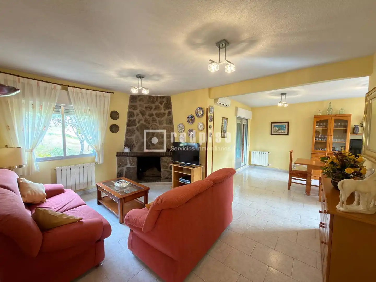 Living room of Houses for sale in Valdemorillo  with Heating, Private garden and Terrace