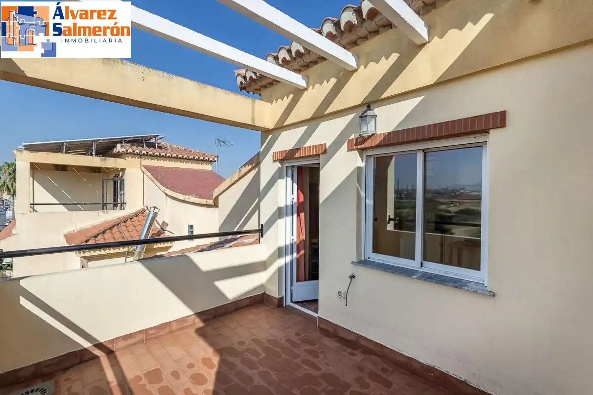 Casa pareada con piscina en venta en Calle CARLOS CANO (HI), imagen 31