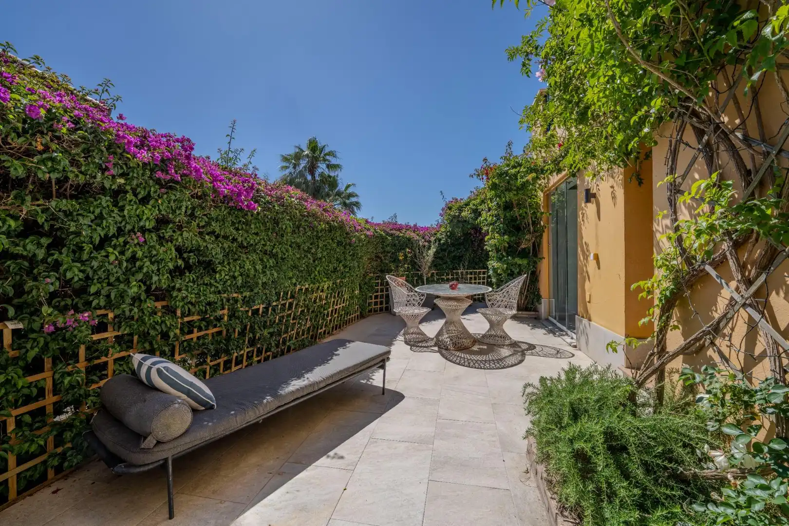 Terraza de Casa adosada en venta en Ayamonte con Aire acondicionado, Calefacción y Jardín privado