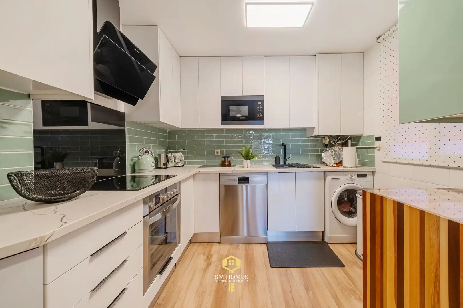 Kitchen of Flat for sale in Coslada  with Air Conditioner, Heating and Storage room