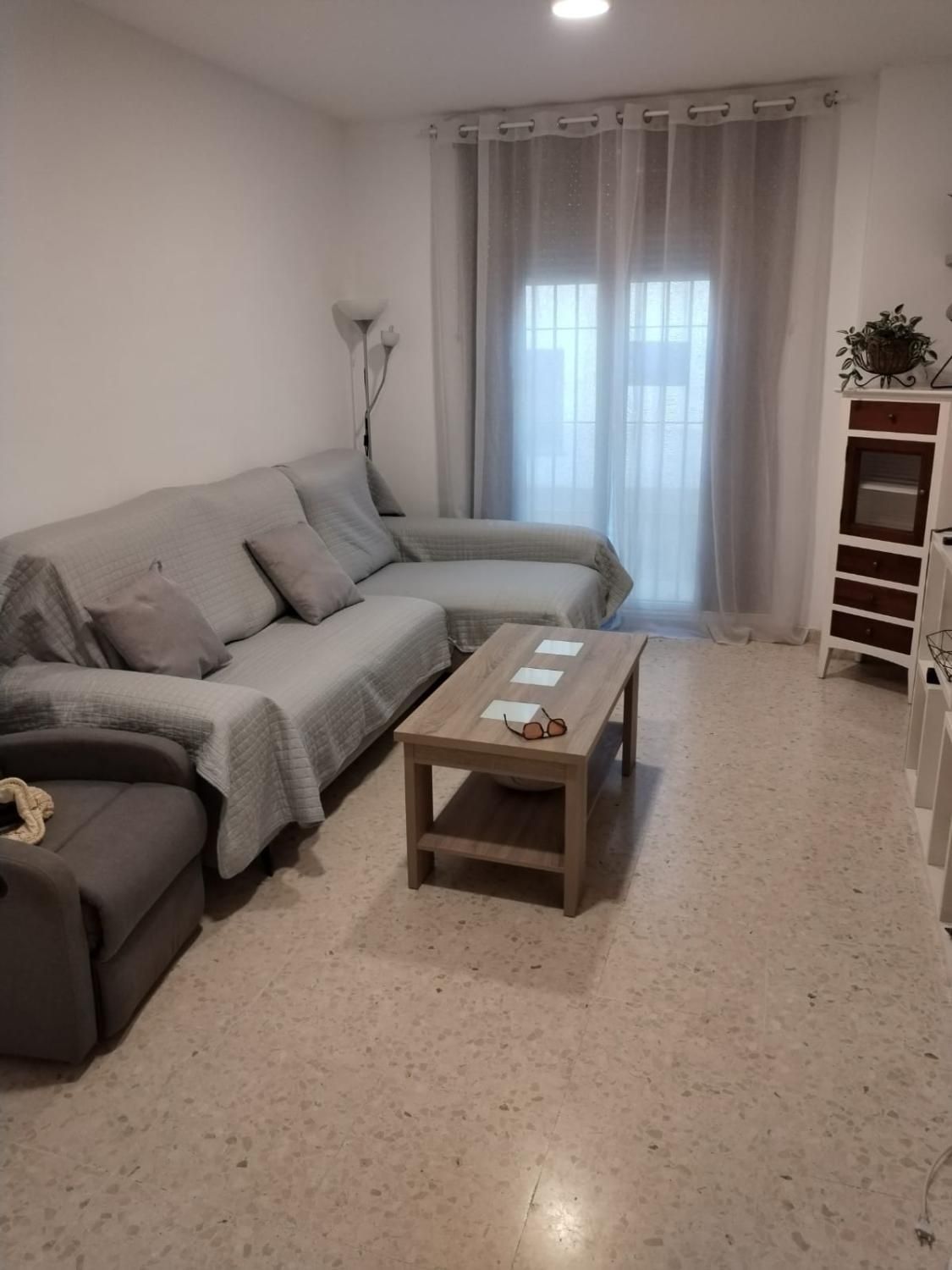 Living room of Flat for sale in Sanlúcar de Barrameda  with Terrace and Storage room