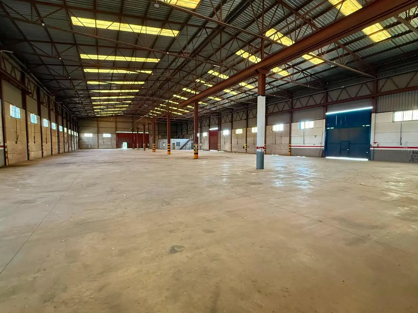 Nave industrial en venta en La Carolina
