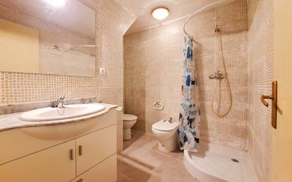 Bathroom of House or chalet for sale in Les Borges del Camp  with Terrace and Balcony