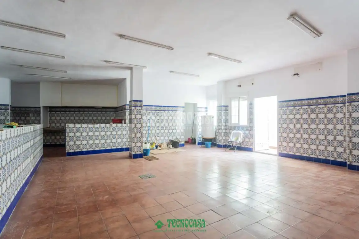 Commercial properties for sale in Almería