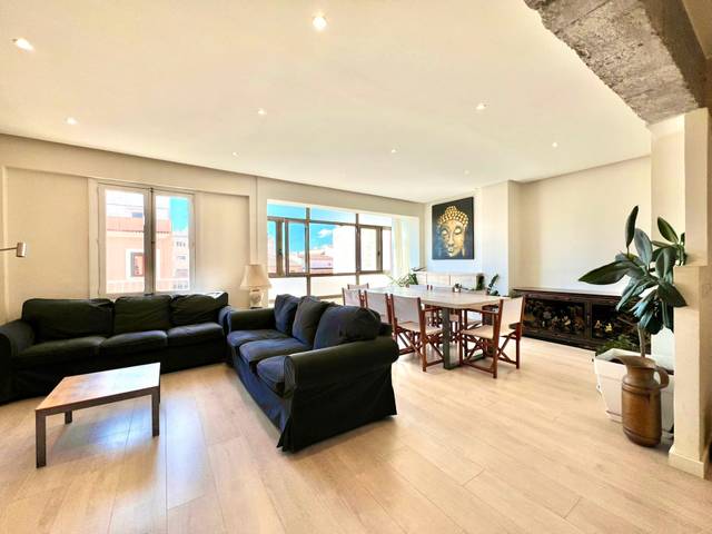 Piso en Alquiler en Carrer de Rossiñol en Santa Catalina