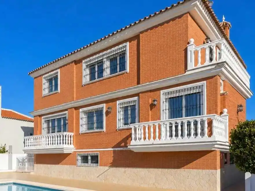 Chalet con terraza en venta en Capellanía - Retamar, imagen 2