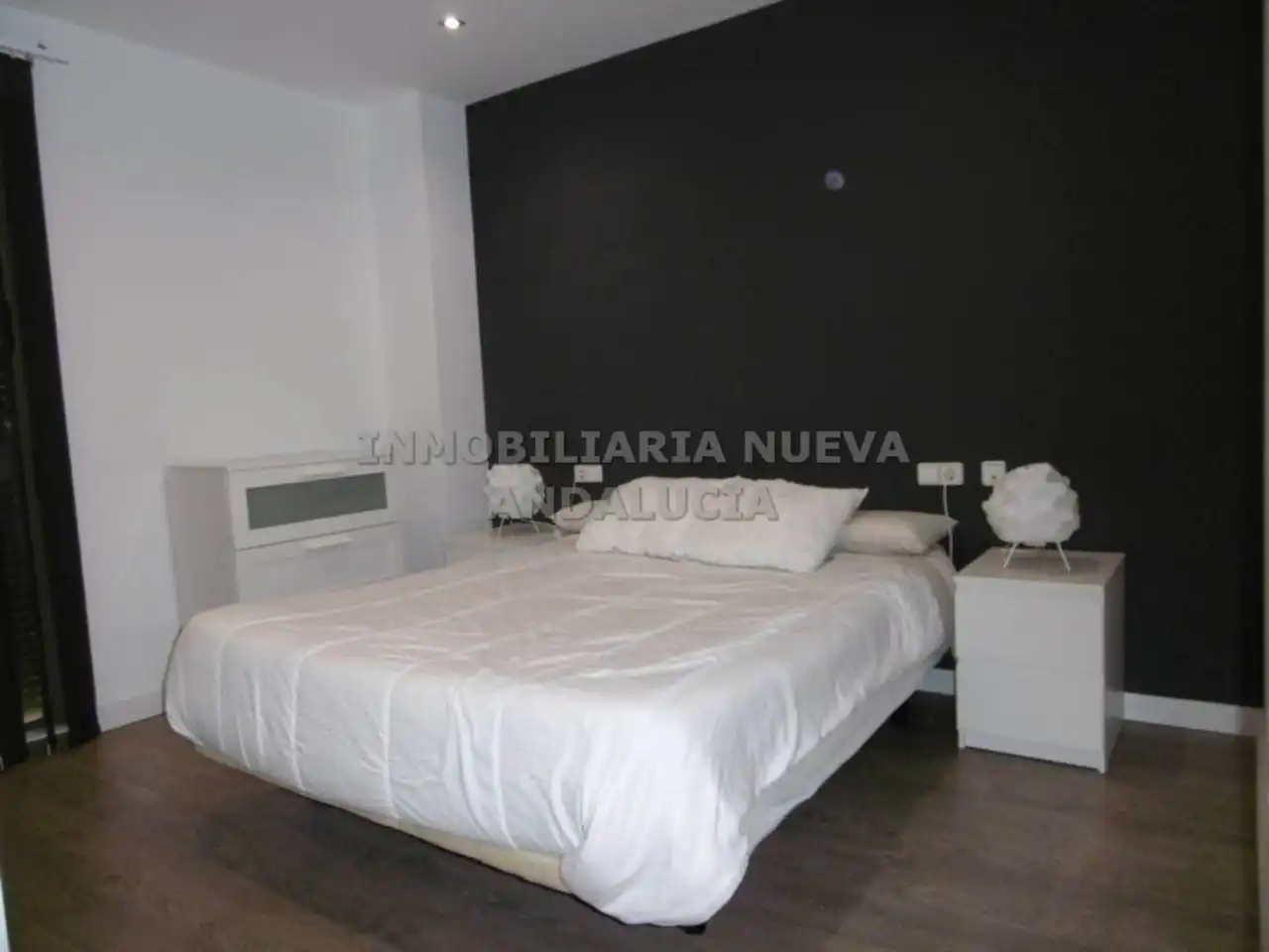 Habitación de Piso de alquiler en Almería con Aire acondicionado, Parquet y Amueblado