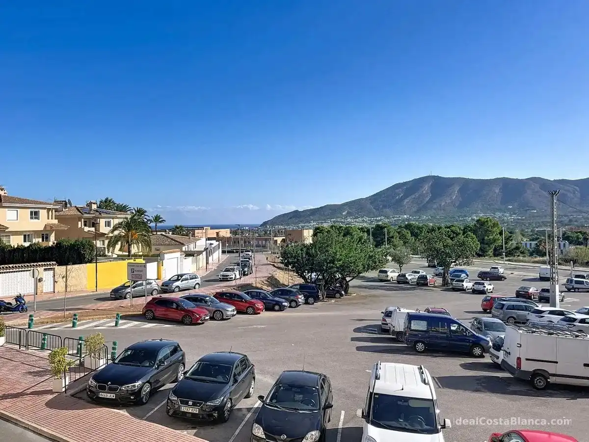Aparcament de Apartament en venda en Pueblo - Urbanizaciones