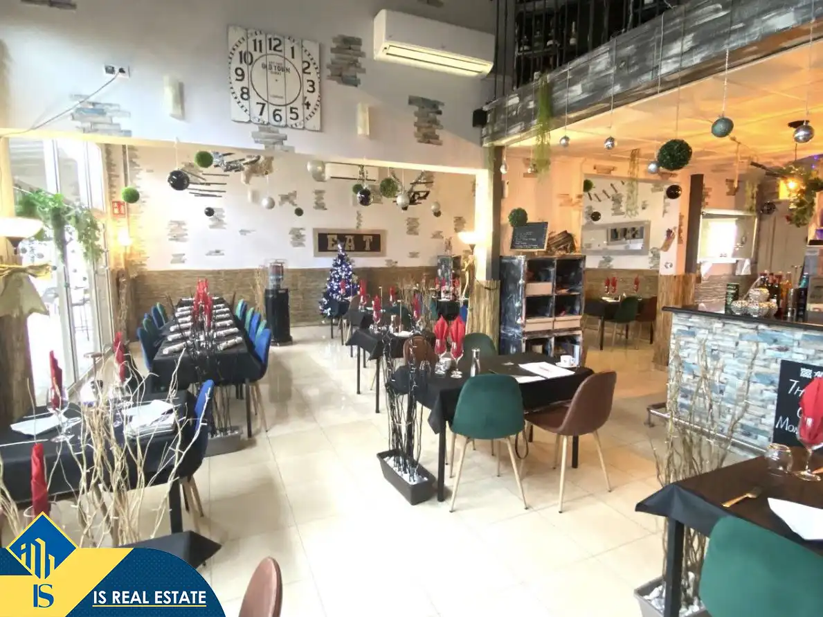 Geschaftsraum zum Verkauf in Algorfa mit Klimaanlage, Terrasse und Möbliert