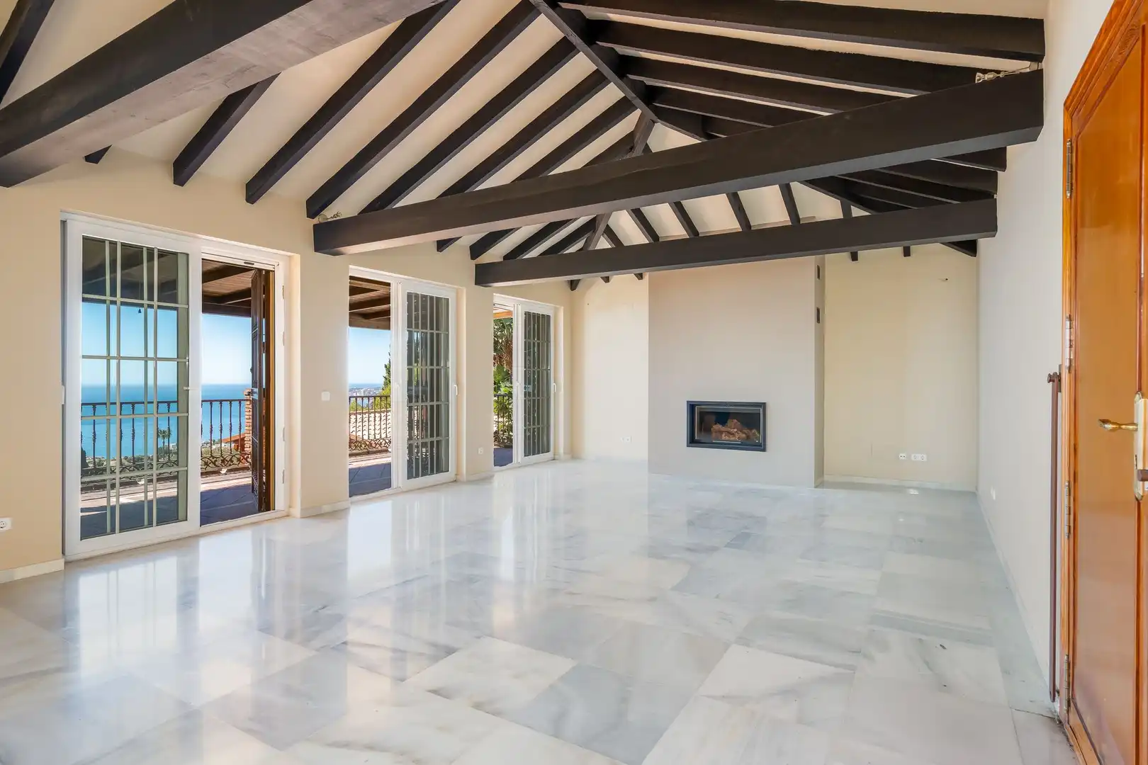 Sala de estar de Casa o chalet en venta en Benalmádena con Terraza y Balcón
