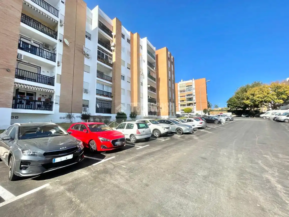 Parking of Flat for sale in Benalmádena  with Air Conditioner, Terrace and Furnished