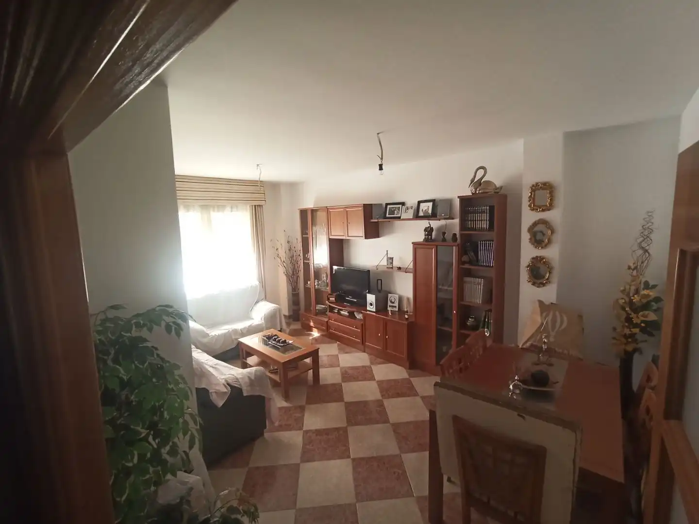 Sala d'estar de Pis en venda en Fuente del Maestre amb Aire condicionat i Balcó