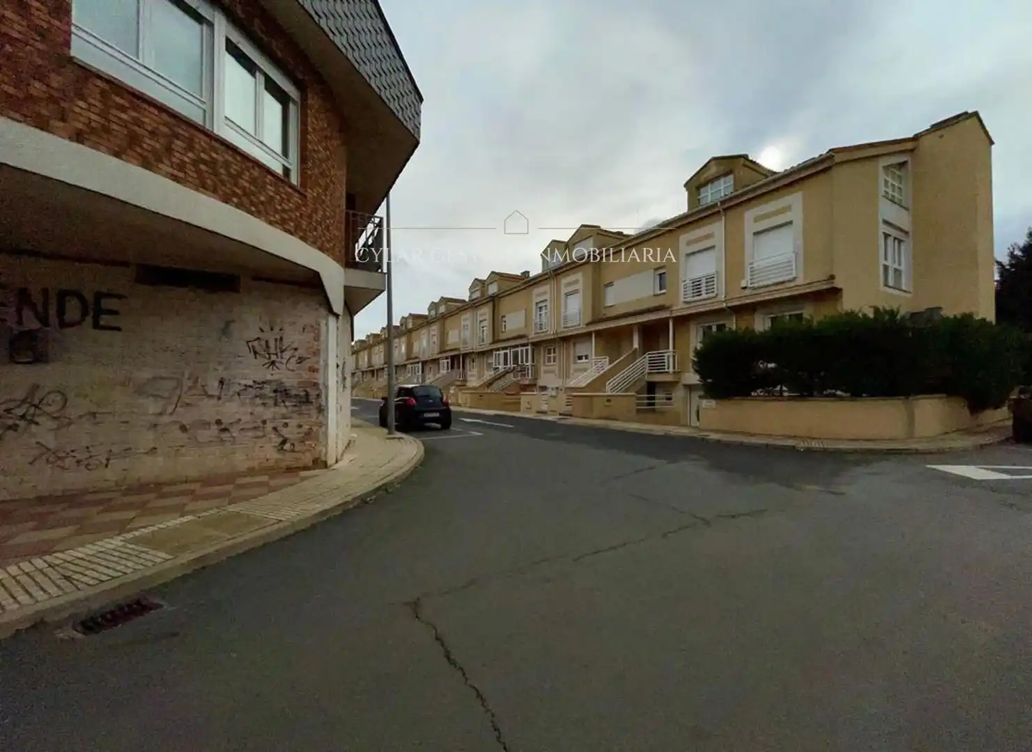 Exterior view of Commercial properties for sale in Villares de la Reina