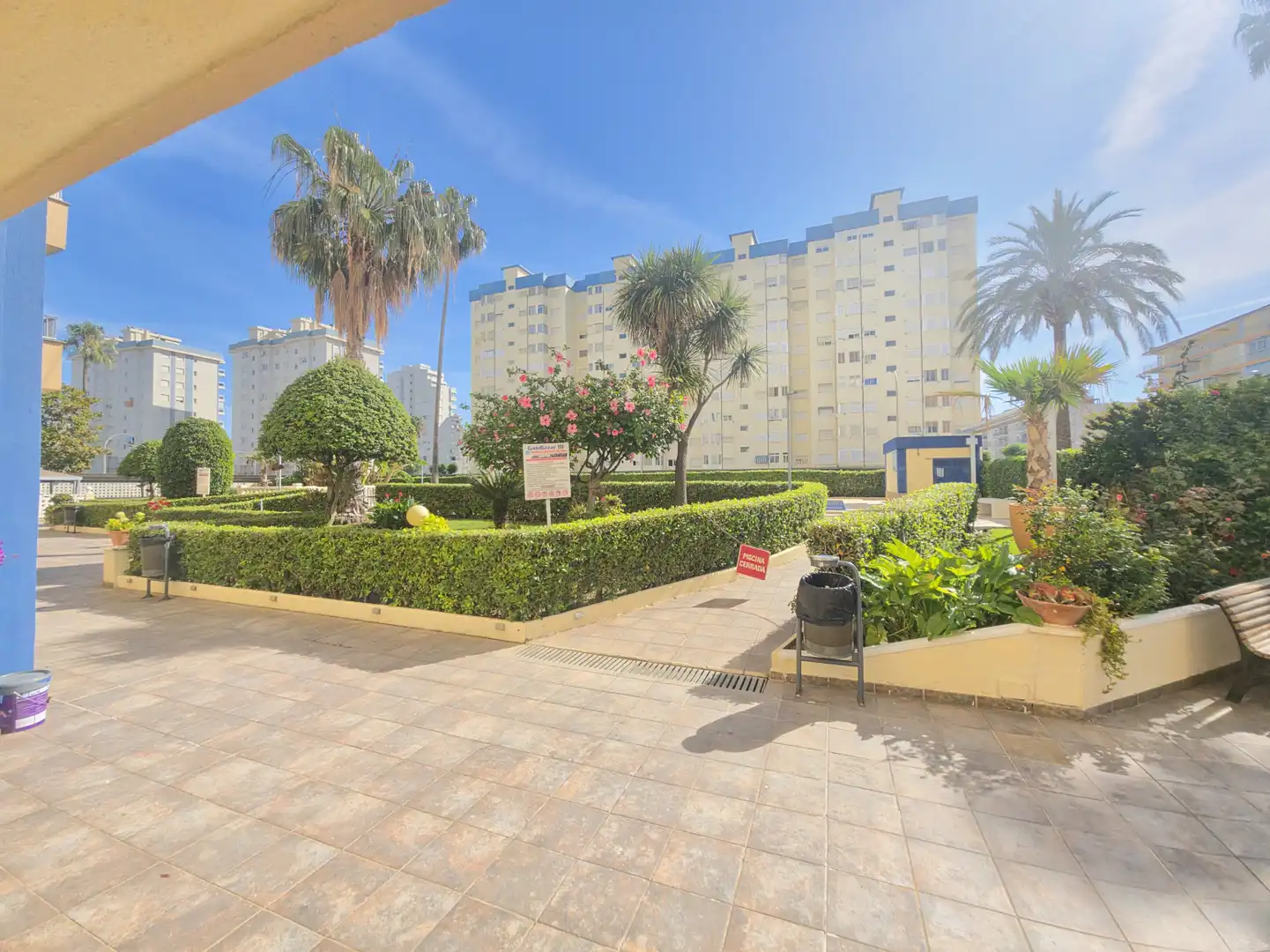 Vista exterior de Pis en venda en Gandia amb Aire condicionat, Calefacció i Jardí privat