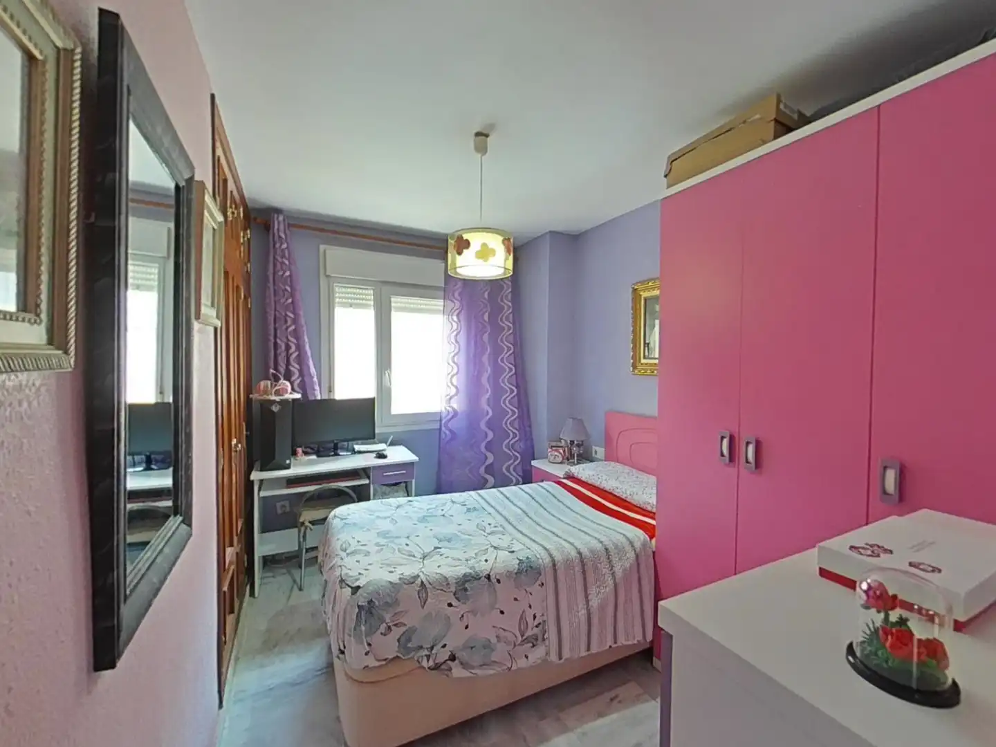 Bedroom of Flat for sale in Málaga  with Air Conditioner, Furnished and Balcony