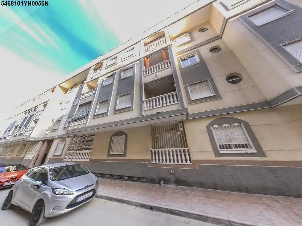 Vista exterior de Apartamento en venta en Torrevieja con Terraza