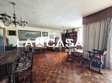 Piso con ascensor en venta en Triana