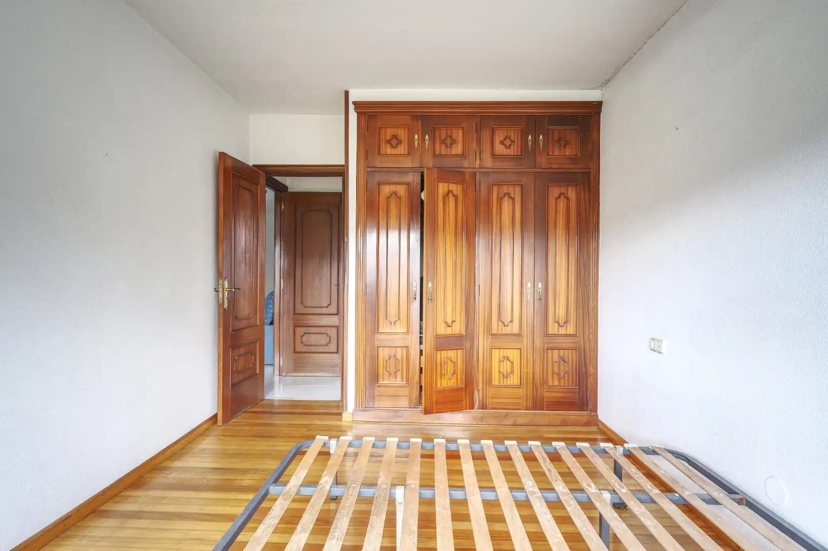 Habitación de Edificio en venta en Padrón