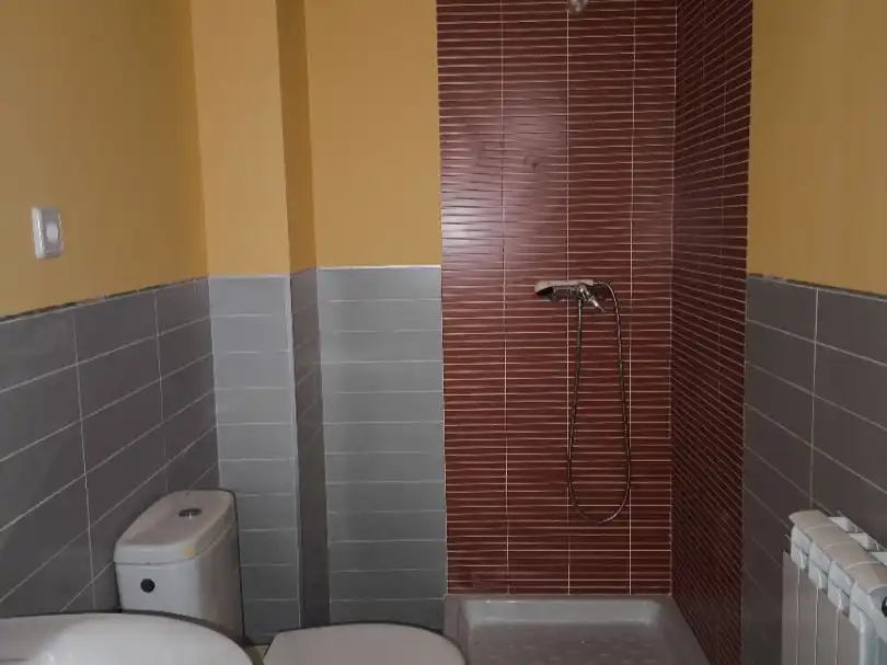 Baño de Piso en venta en Baños de Río Tobía, La Rioja