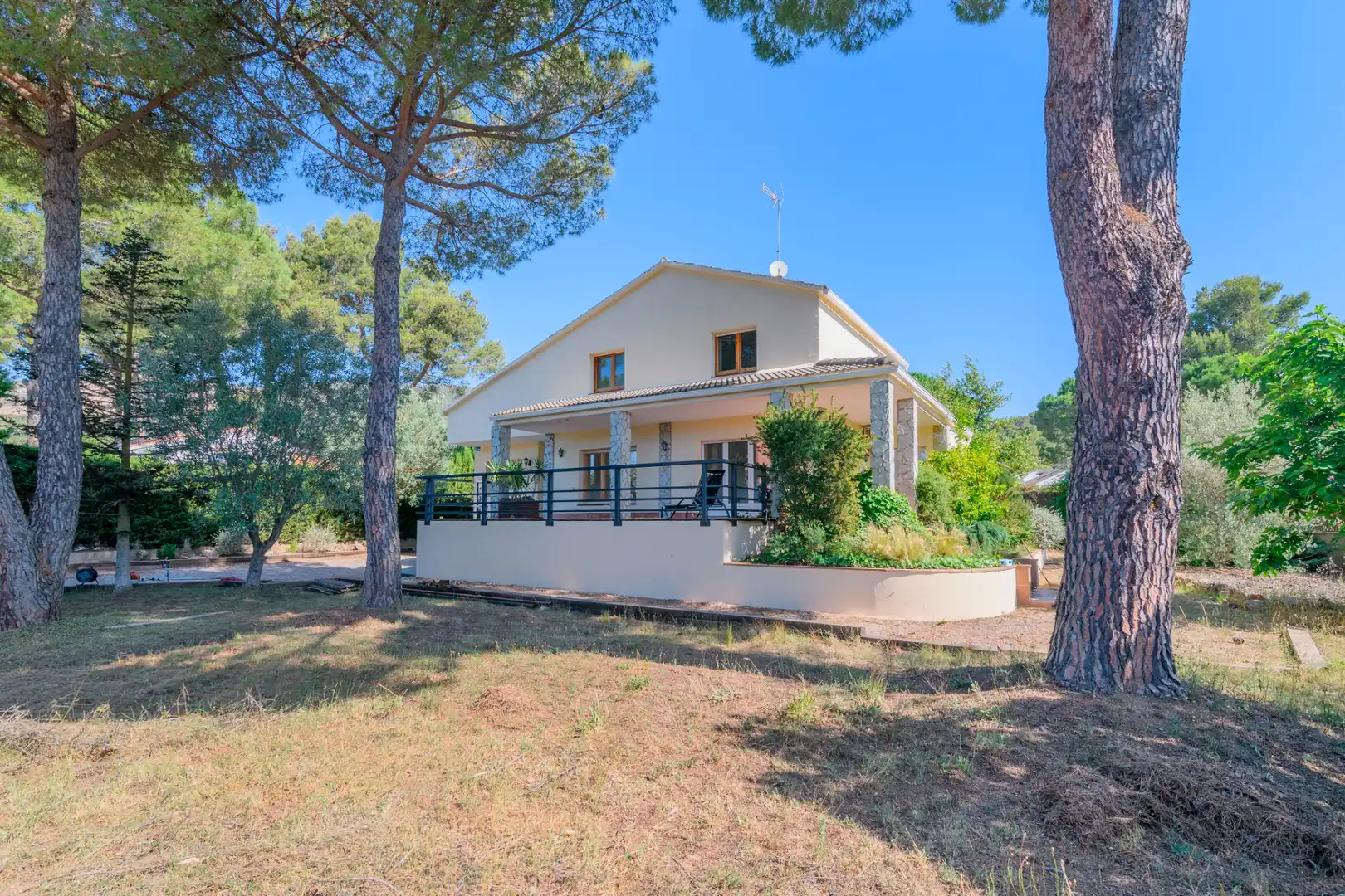 Vista exterior de Casa o chalet de alquiler en Begues con Calefacción, Jardín privado y Terraza