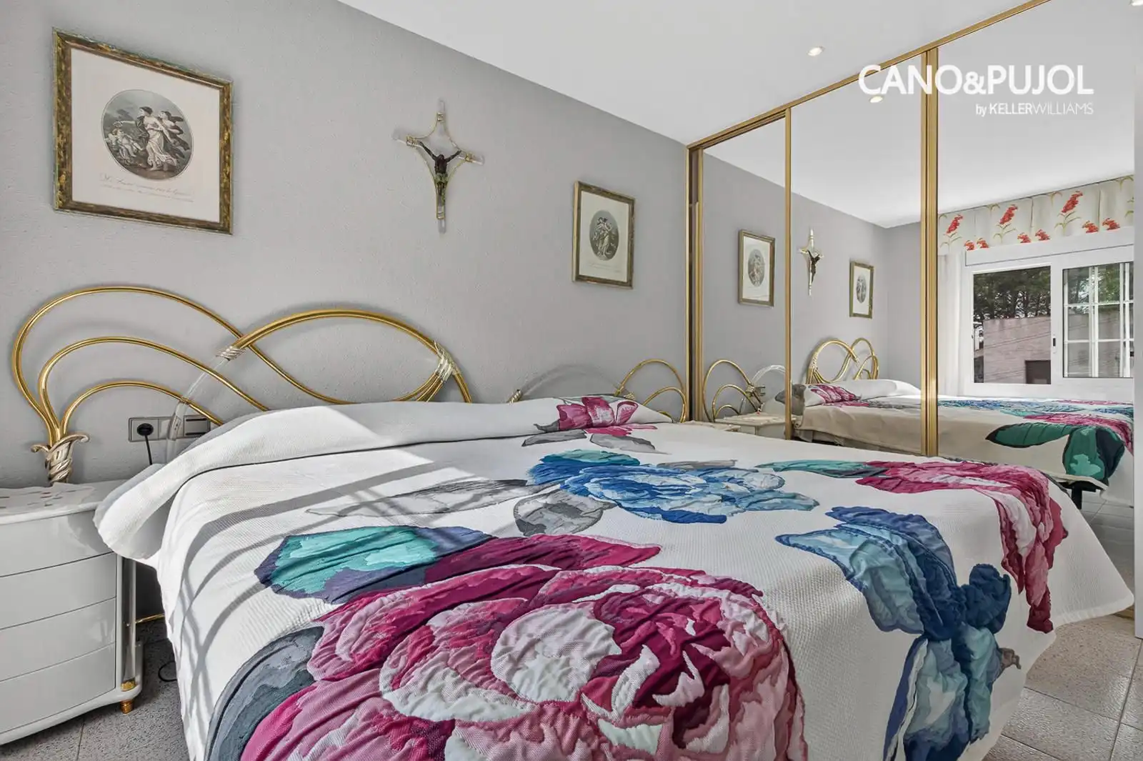 Bedroom of Houses for sale in Ca n'Oriol