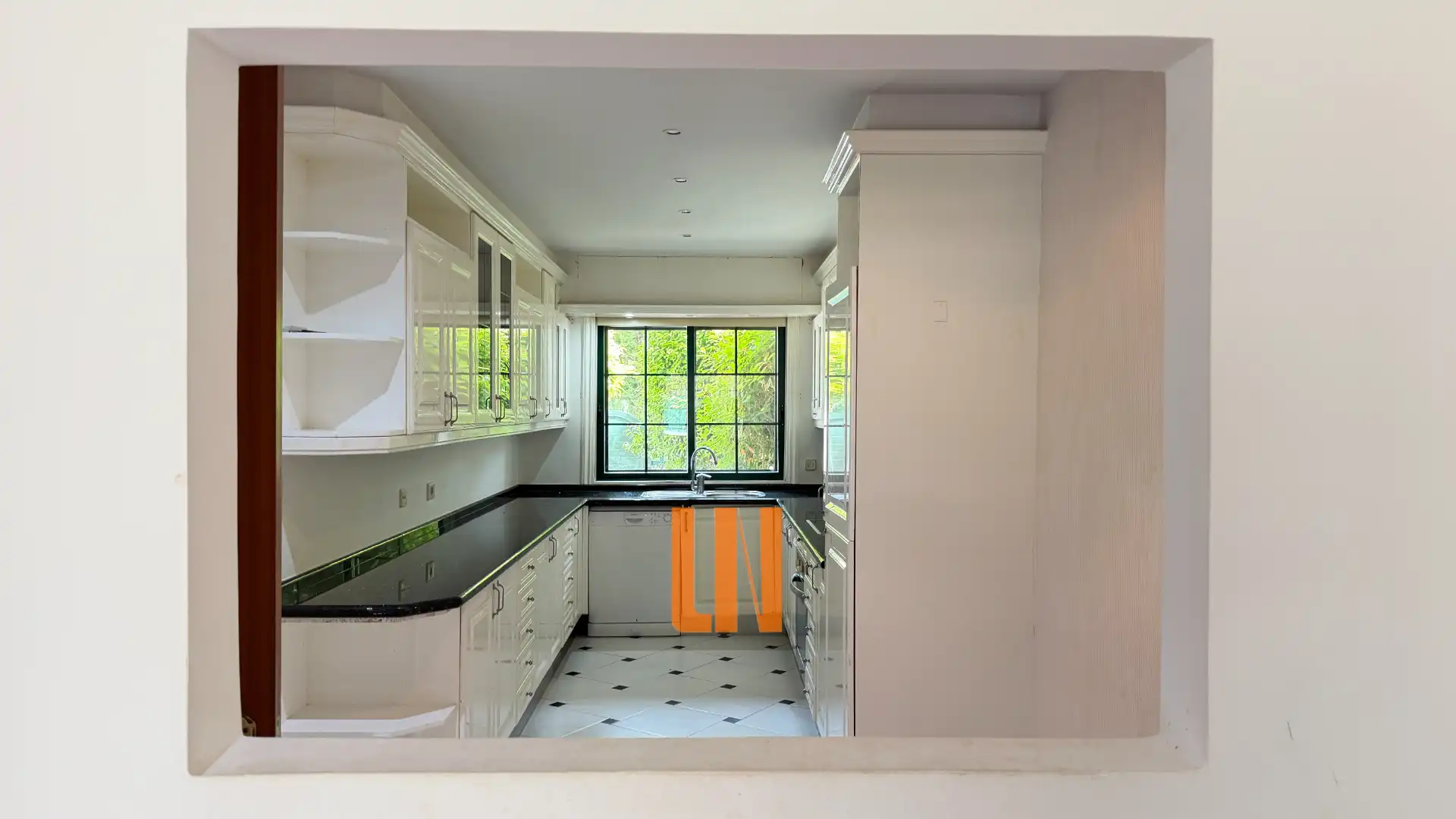 Cocina de Casa adosada en venta en Oleiros con Calefacción, Jardín privado y Parquet