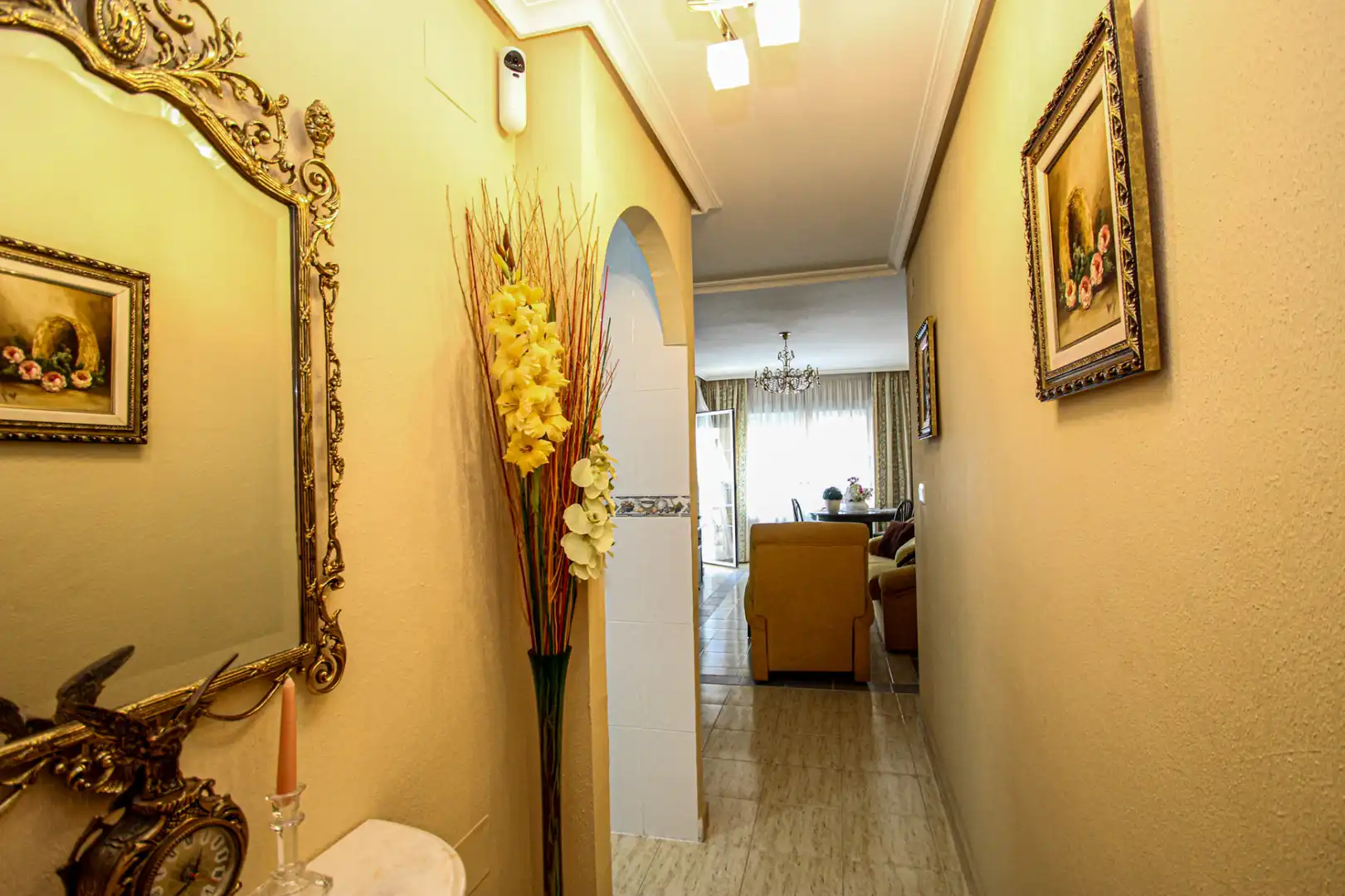 Wohnung zum Verkauf in Torrevieja mit Klimaanlage, Heizung und Terrasse