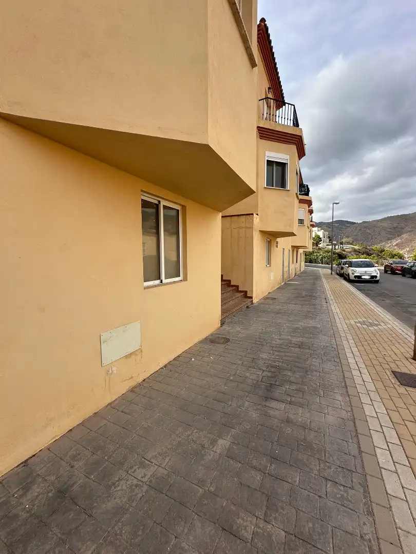 Vista exterior de Local en venta en Vícar