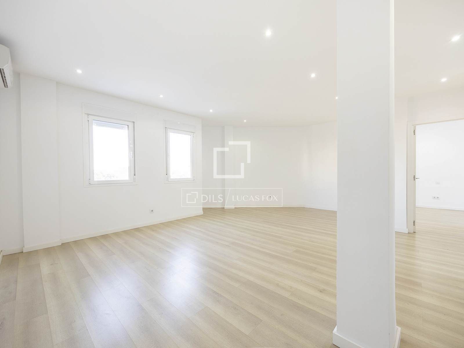 Dormitori de Pis de lloguer en  Valencia Capital amb Aire condicionat, Calefacció i Parquet