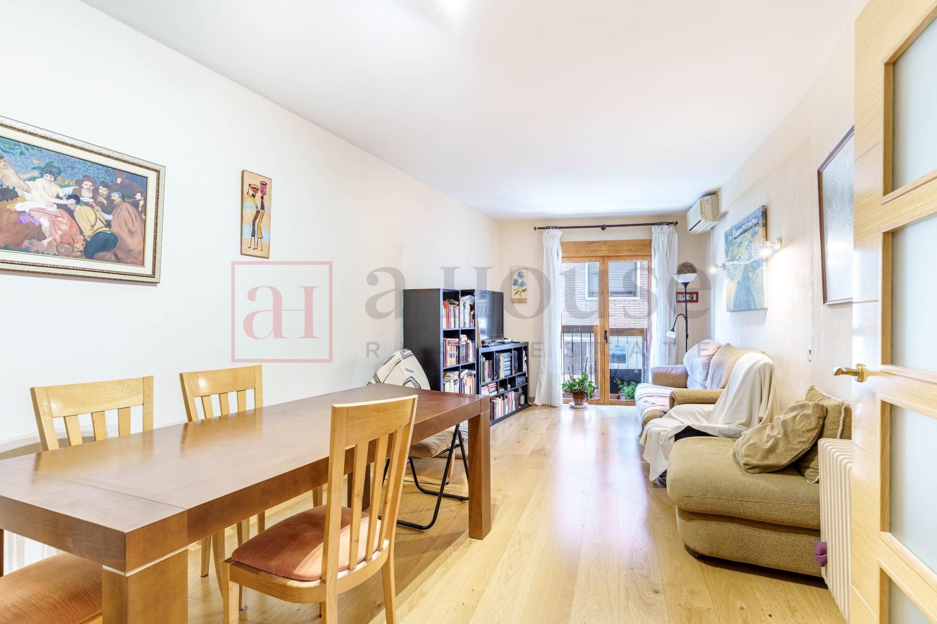 Exterior view of Flat for sale in  Madrid Capital  with Air Conditioner, Storage room and Balcony