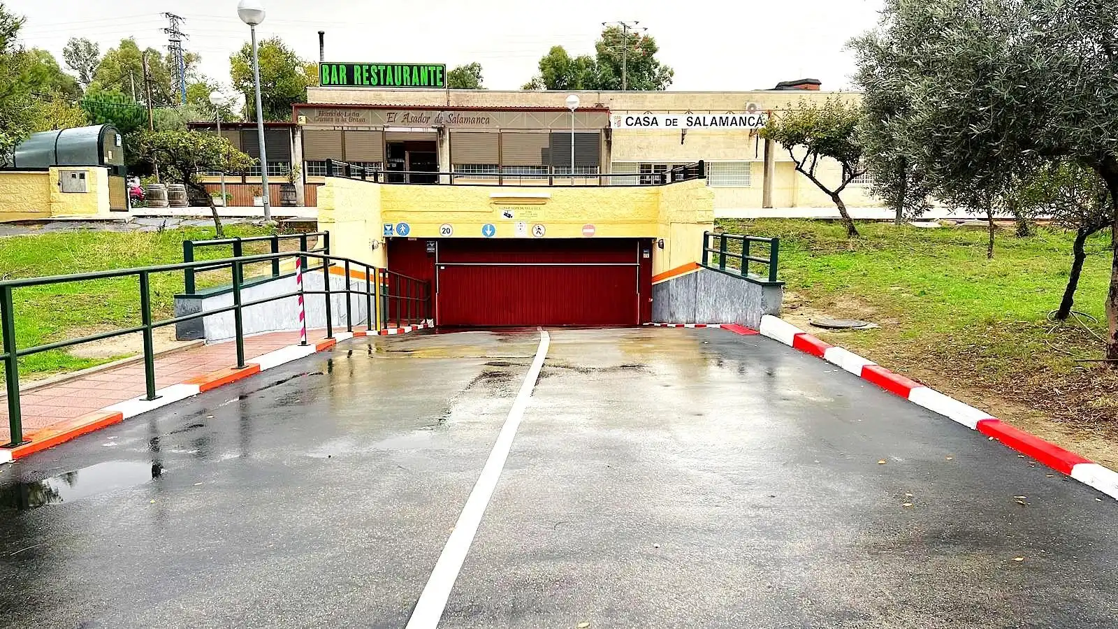 Parkplatz von Garage zum Verkauf in Leganés