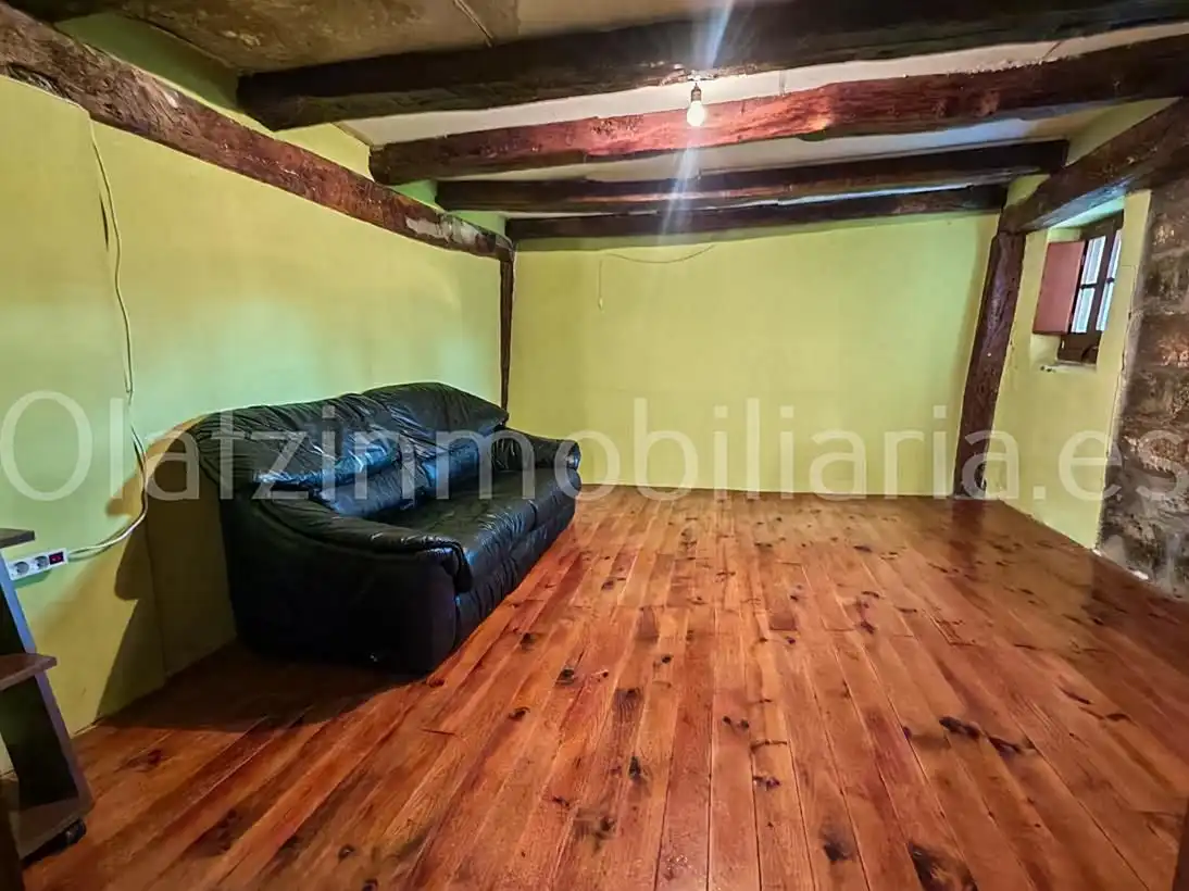 Sala d'estar de Casa o xalet en venda en Valle de Mena amb Terrassa, Traster i Balcó