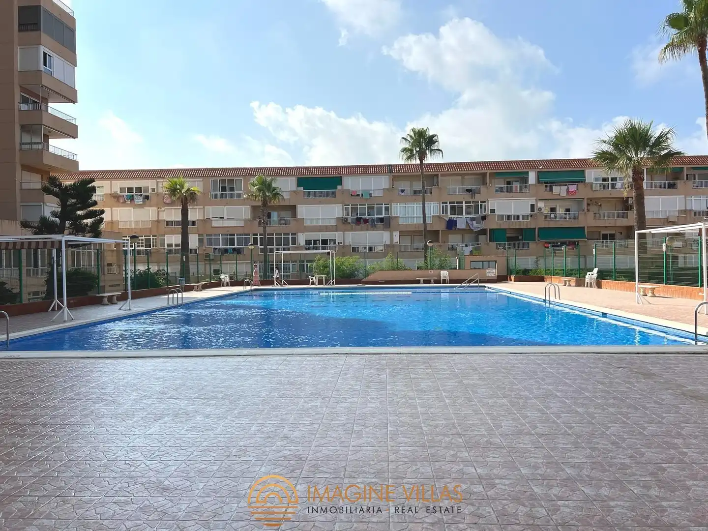 Piscina de Àtic en venda en La Manga del Mar Menor amb Terrassa, Traster i Piscina comunitària