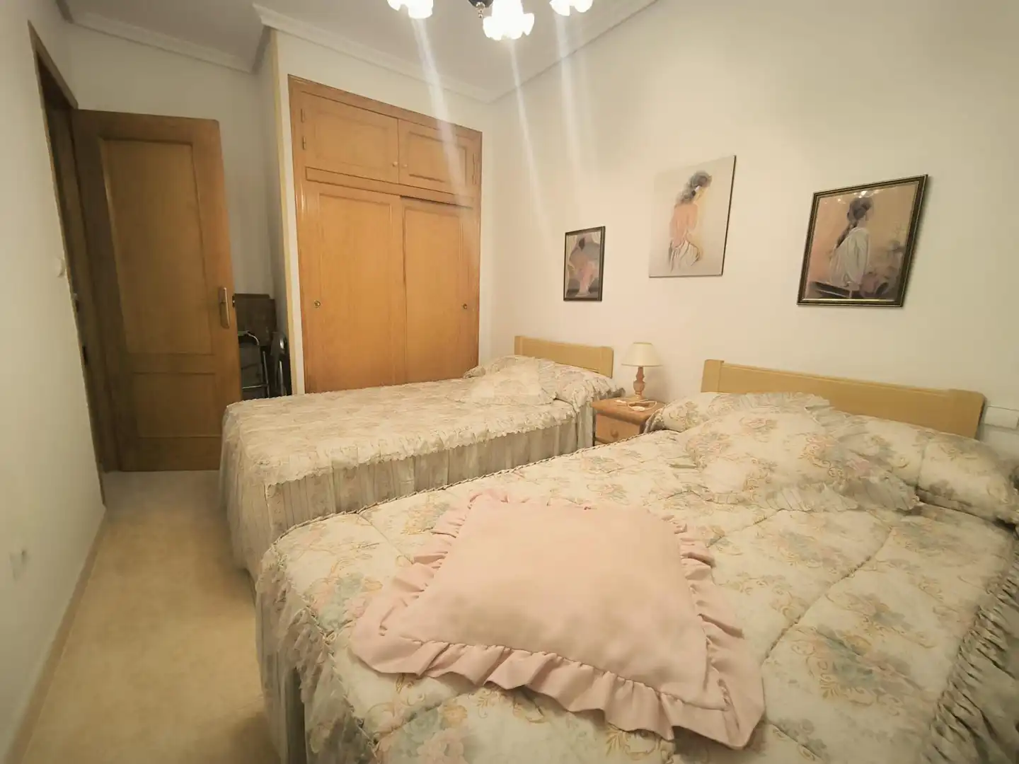 Dormitori de Apartament en venda en Torrevieja amb Aire condicionat i Balcó