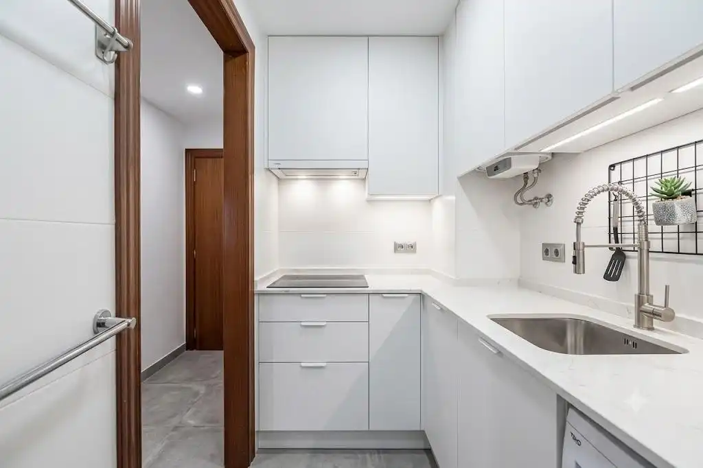 Kitchen of Apartments for sale in Madrid