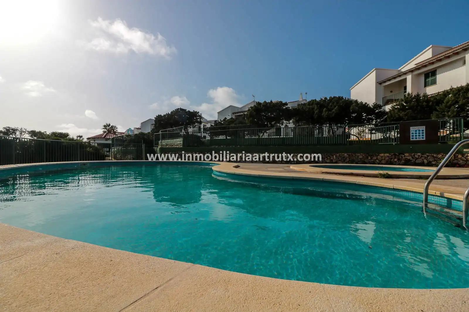 Apartament amb piscina en venda a Cala en Blanes, imagen 2