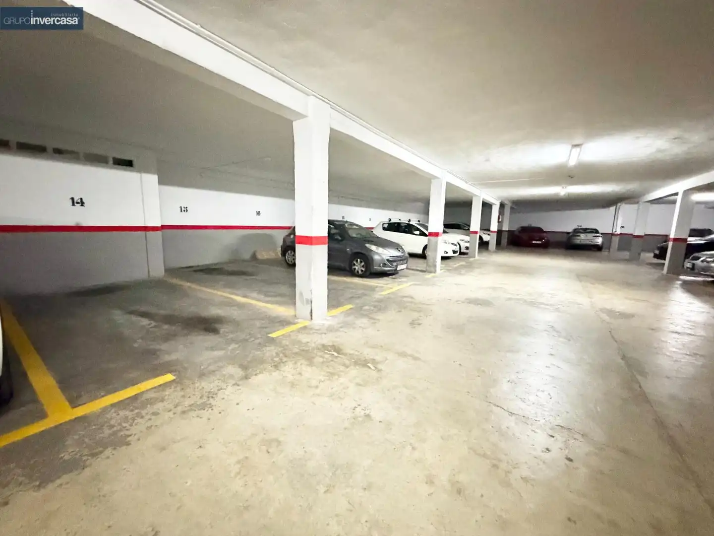Parking de Piso de alquiler en Valencia con Aire acondicionado, Calefacción y Parquet