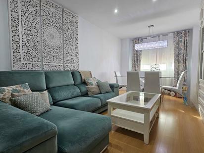 Sala de estar de Dúplex en venta en Coslada con Aire acondicionado y Piscina