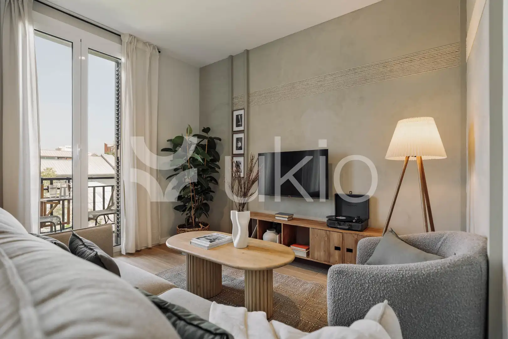 Sala de estar de Apartamento de alquiler en  Barcelona Capital con Aire acondicionado, Calefacción y Amueblado