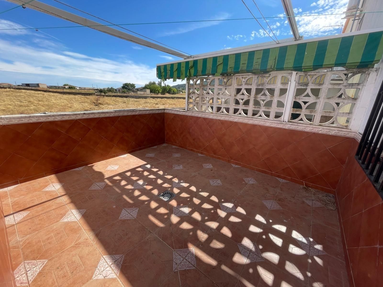 Terraza de Casa adosada en venta en Sierra de Fuentes con Aire acondicionado, Calefacción y Trastero